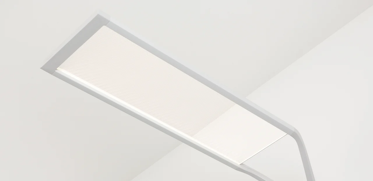 Trema freestanding luminaire with a rectangular light head